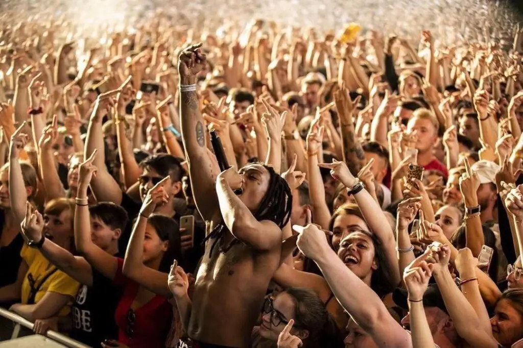 Tyla Yaweh Concert signing in crowd with fans